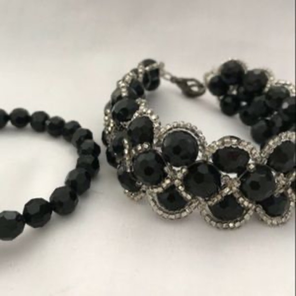 Elastic Bracelets With Tonal Beads Black & Silver - Picture 5 of 9